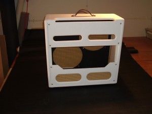 Custom Tweed Bassman Cabinet for 2 12's in White Tolex